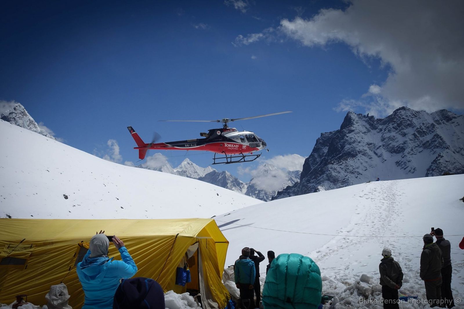 Chopper coming to pickup a trekker. Next stop — Hyatt Hotel Kathmandu