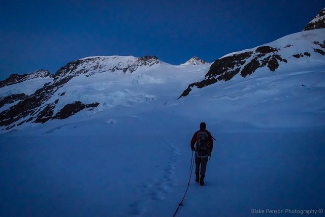 Moving towards Jungfrau. Darkness receeding